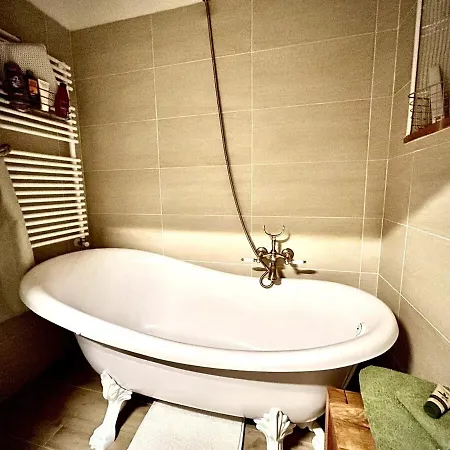 Little Tuscany - Open November 2025 Villa