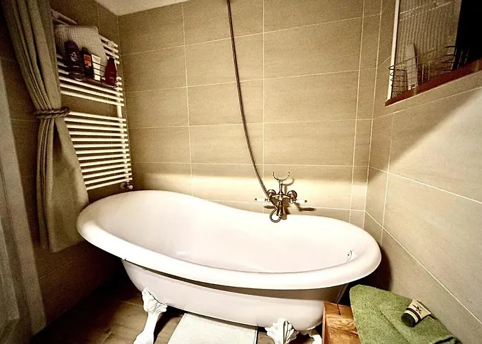 Little Tuscany - Open November 2025 Villa