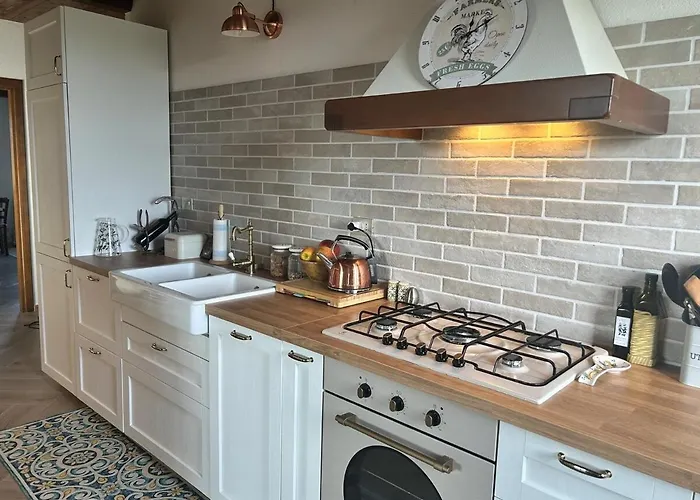 Little Tuscany - Open November 2025 Cortona