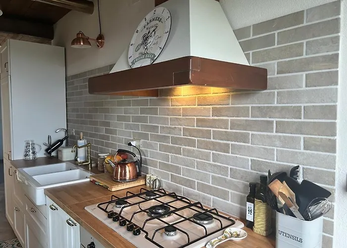 Villa Little Tuscany - Open November 2025